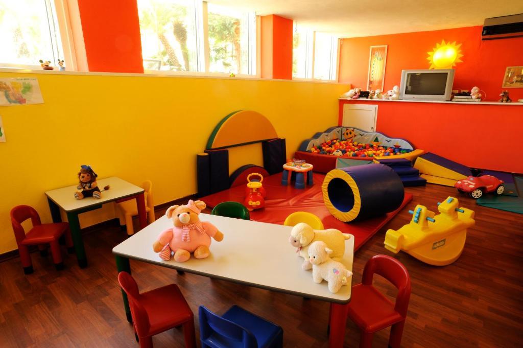 Hotel Villa Ida Family Wellness Laigueglia Eksteriør bilde